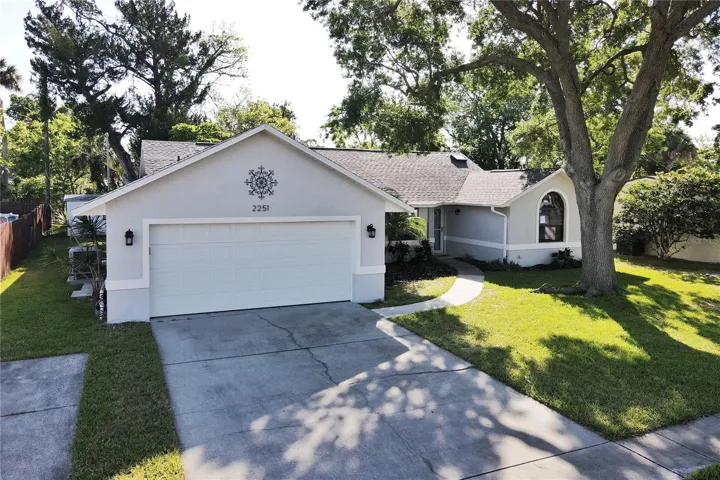 What a pretty home! Come take a look.