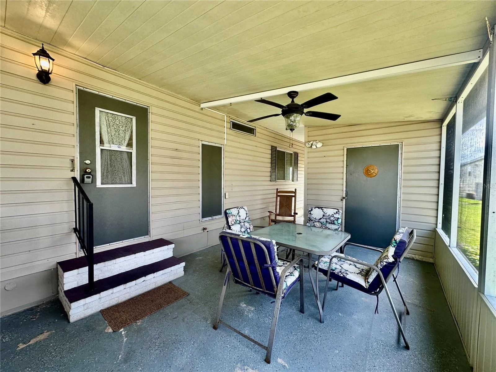 Screened Lanai