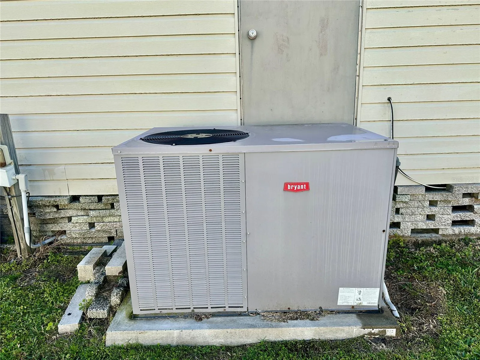 AC