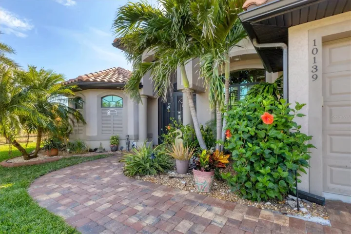 Beautiful curb appeal welcomes you to the front door -