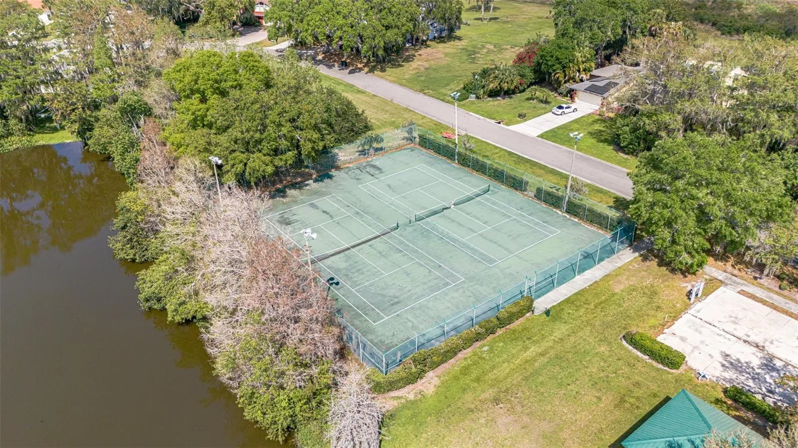 HIDDEN HARBOR AMENITIES - TENNIS COURTS