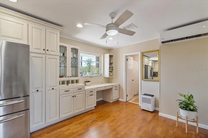 Dining area adjacent to the kitchen and living room.