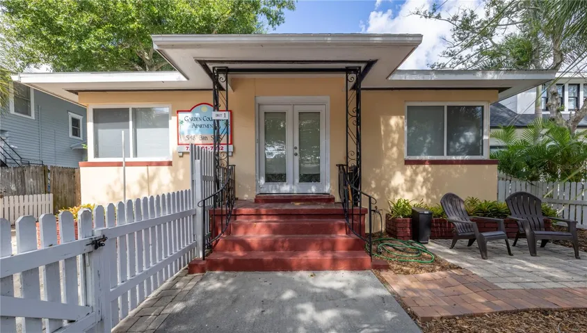 548 3rd St N, St.Petersburg FL 33704