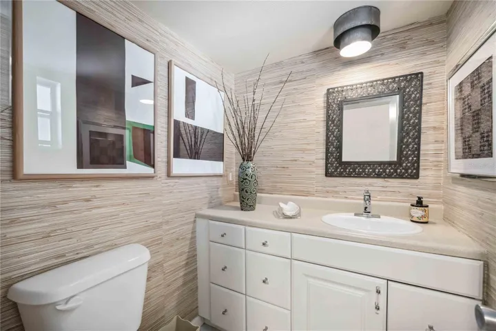 Powder room