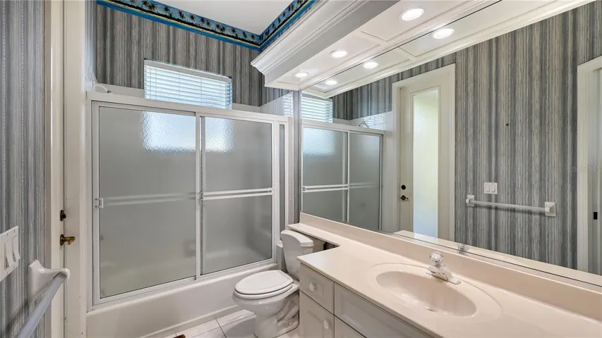 Casita bath