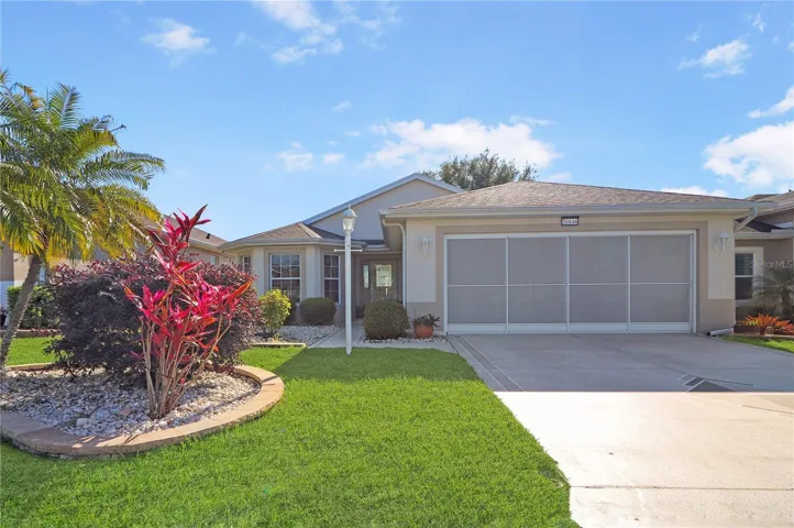 Beautifully maintained, fully-furnished turnkey 3-bedroom, 2-bath Carlisle model