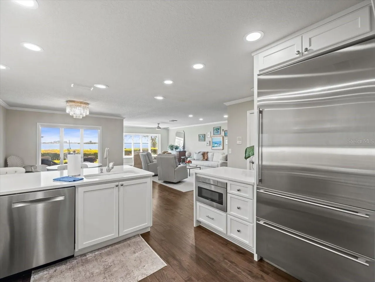 Modern open Kitchen