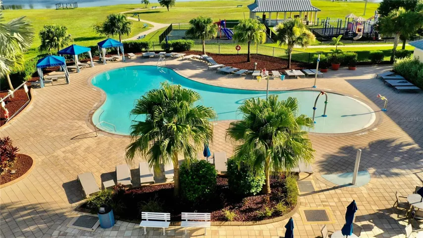 Sun N Lake community pool