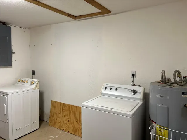 Garage Utility Room