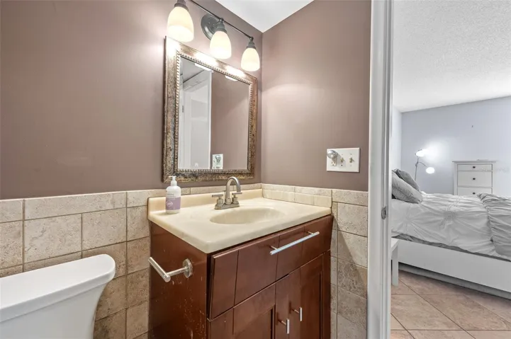 Primary En Suite Bath