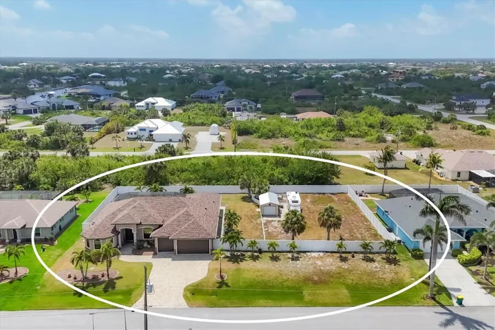 Home Sprawling Double Lot