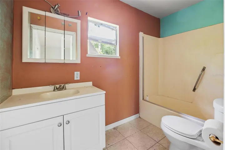 Upper Level Bathroom