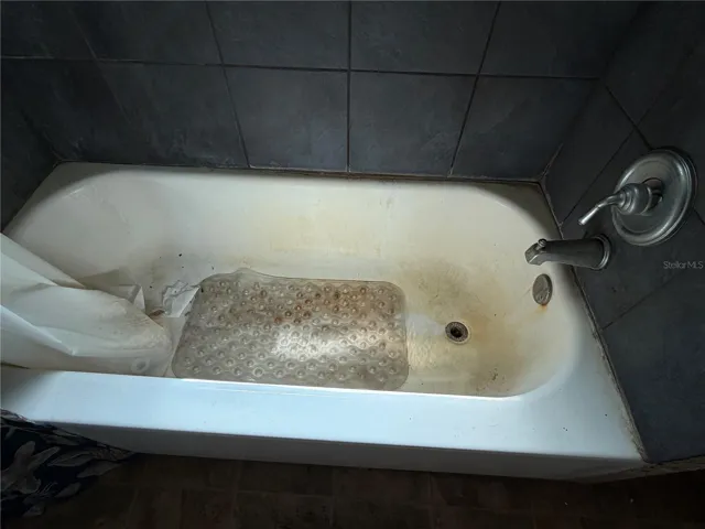 1170