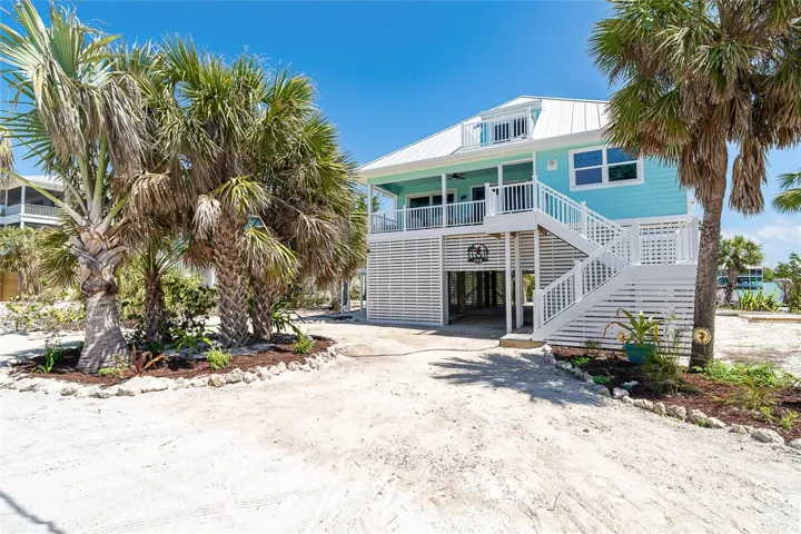 Front View of Home.