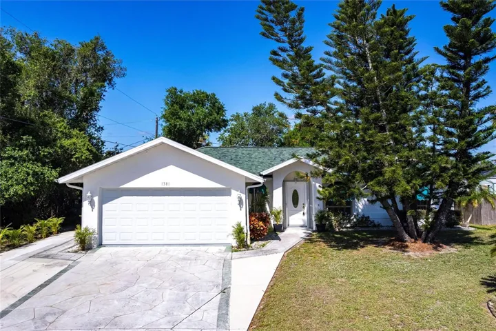 1381 Fargo St, Port Charlotte, Florida 33952, 2 Bedrooms Bedrooms, ,2 BathroomsBathrooms,Residential,For Sale,FARGO,C7508255