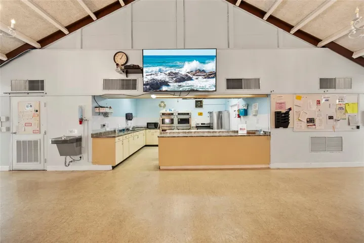 CLUBHOUSE KITCHEN