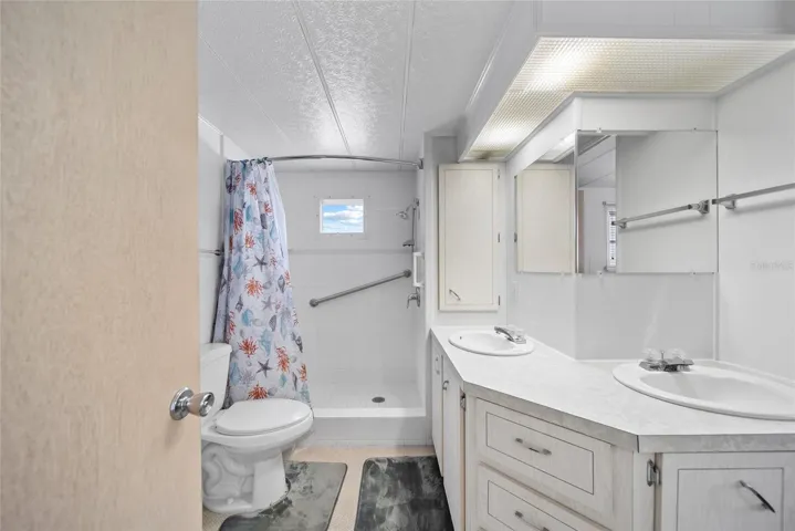 TILED WALK IN SHOWER