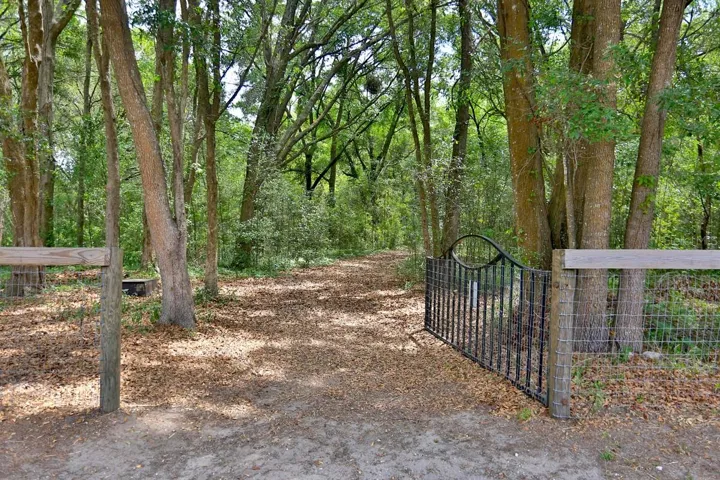 Entrance to Greenway Trails