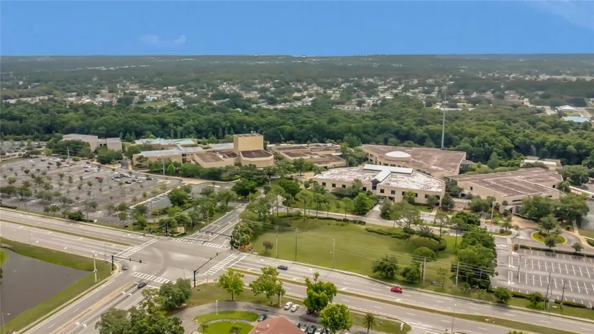Aeriel view of Valancia Community College which is down the street from the unit