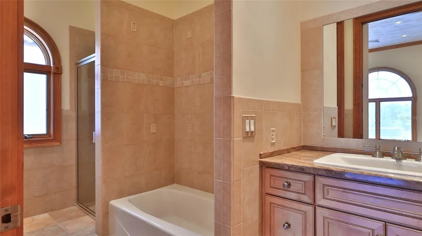 2nd Bathroom-main