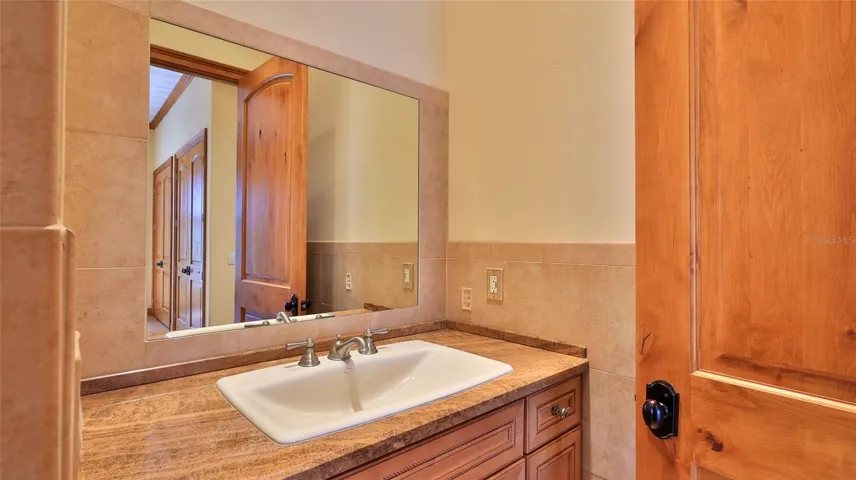2nd Bathroom-main