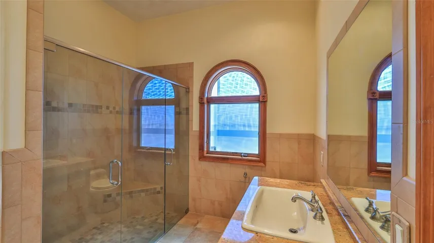 3rd Bathroom-main