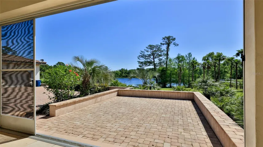 Guest porch