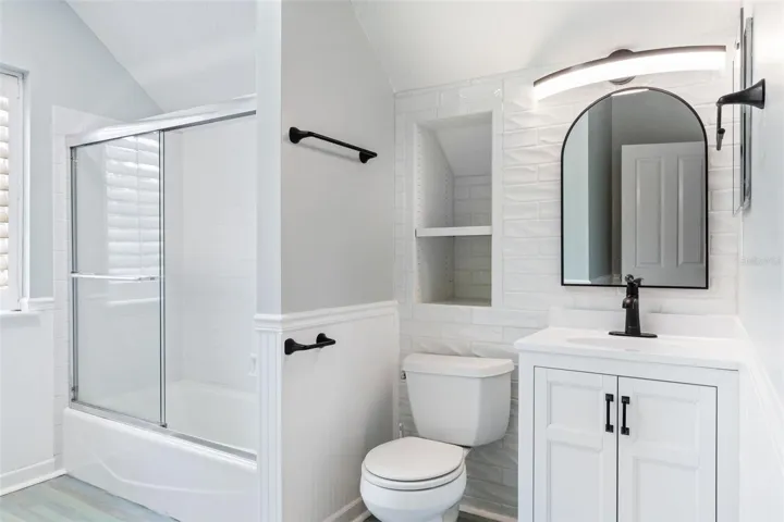 Hall Bathroom