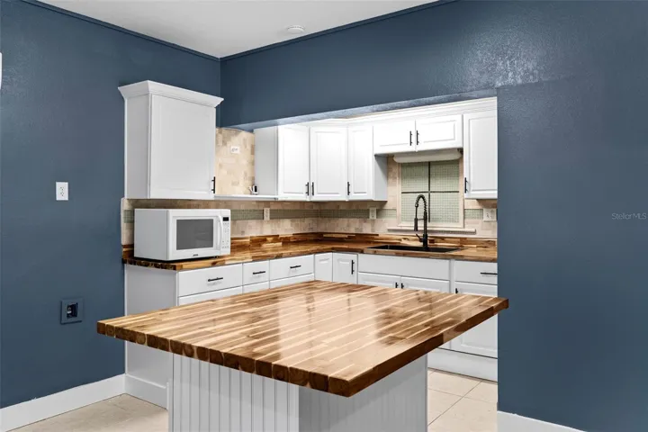 Garage Apt/In-Law Suite Kitchenette