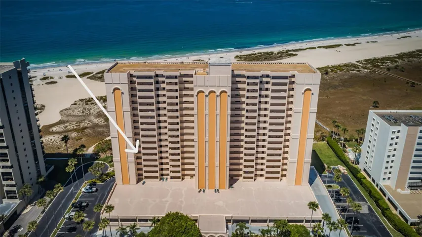 Harbour Light Towers on Sand Key!