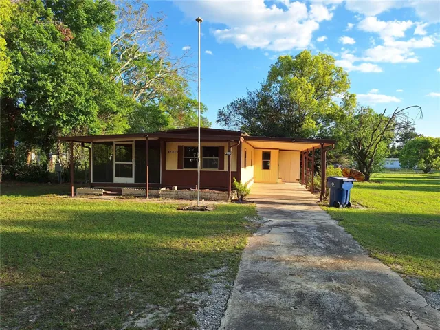 Welcome home and fenced lot too