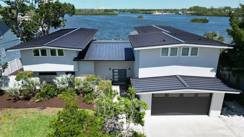 Luxury living on the Anclote River