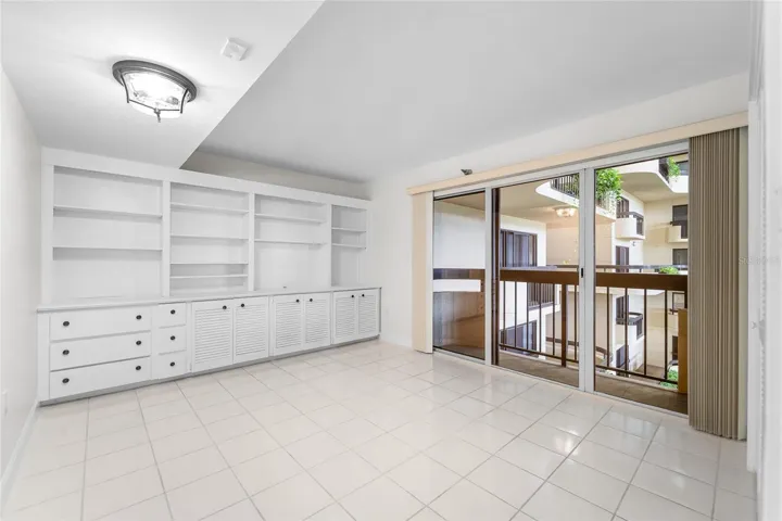 Secondary bedroom