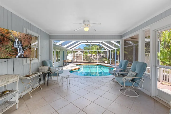 covered patio aluminum roof and screen pool