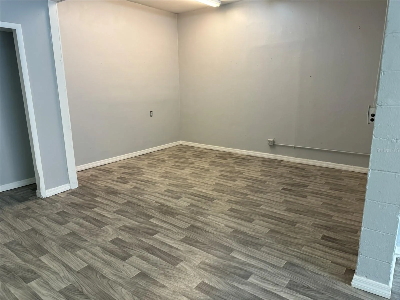 Suite 8608