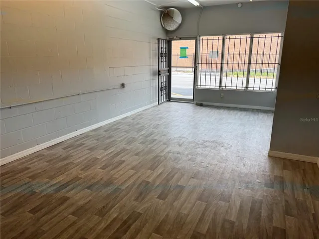 Suite 8608