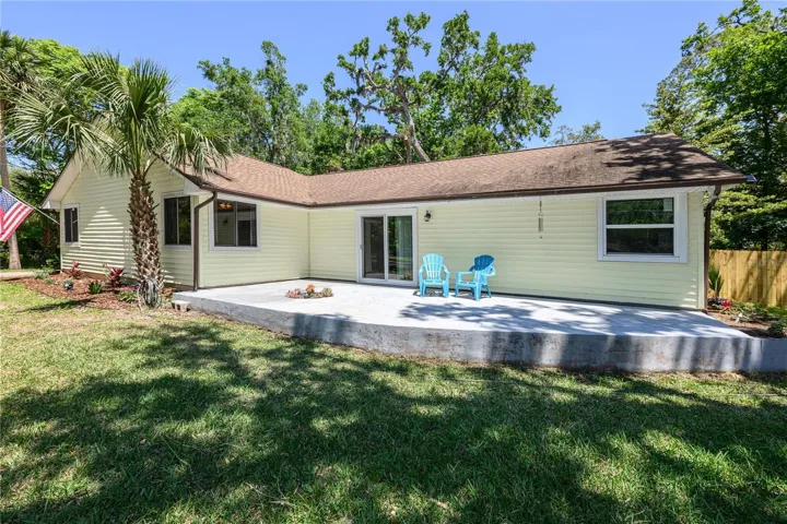 Welcome home to 1635 Magnolia Ave.