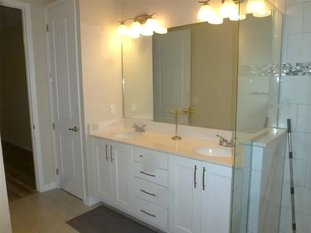 Double Vanity