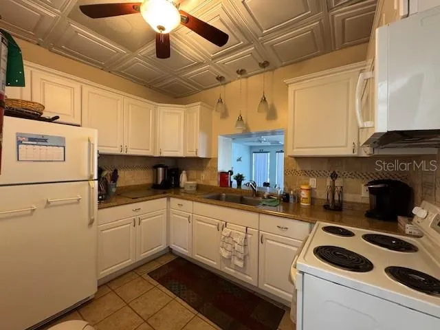 REC CENTER KITCHEN