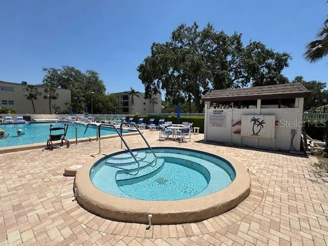 SPA/ POOL