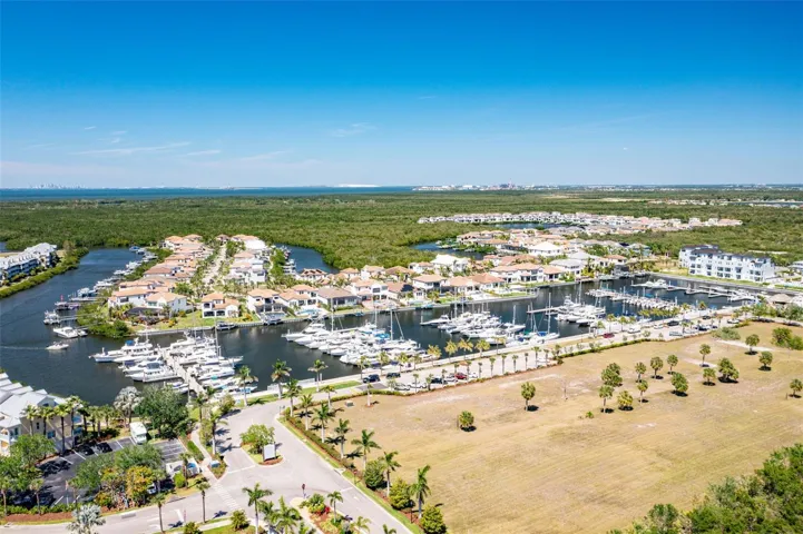 Marina area with direct access to the bay and onto the Gulf