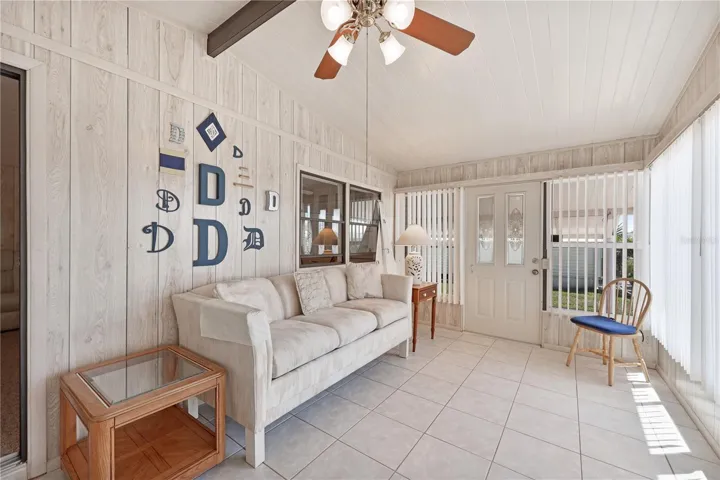 Front Lanai