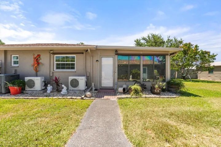 Separate entrance attached ADA accessable in-law apartment