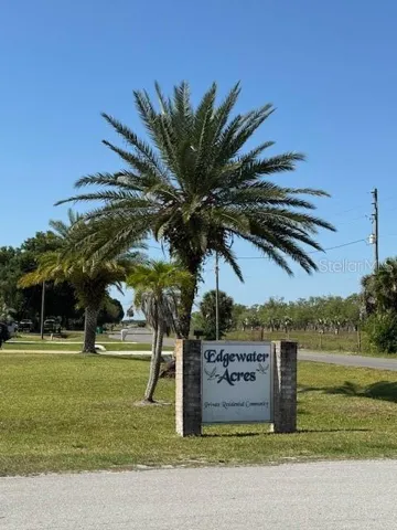 .52 ACRE W/house pad.