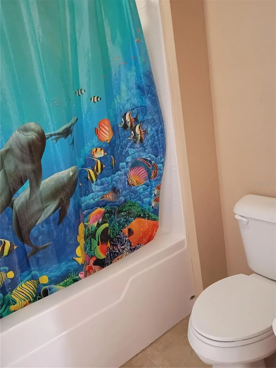 Guest Water Closet and Tub with Shower