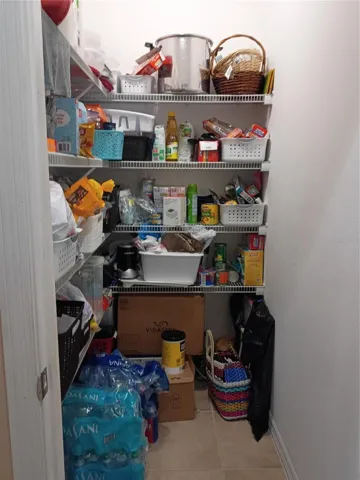 Walk-in Pantry