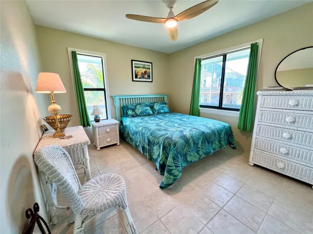 Guest bedroom