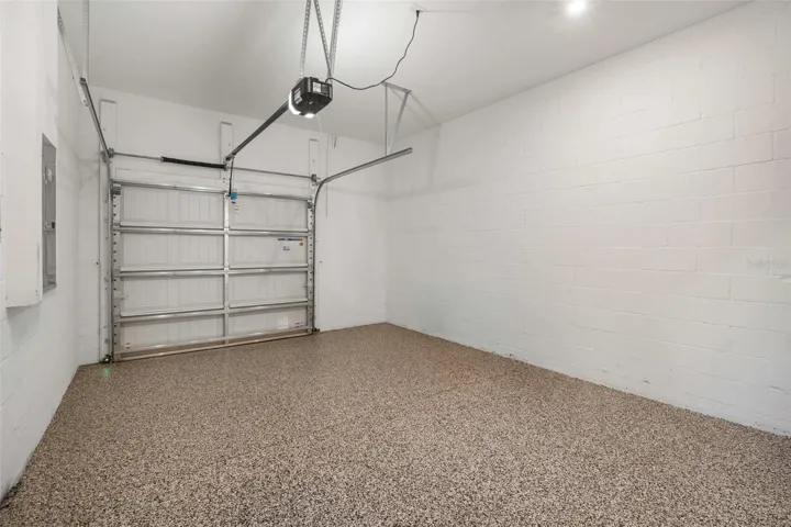 1 car garage