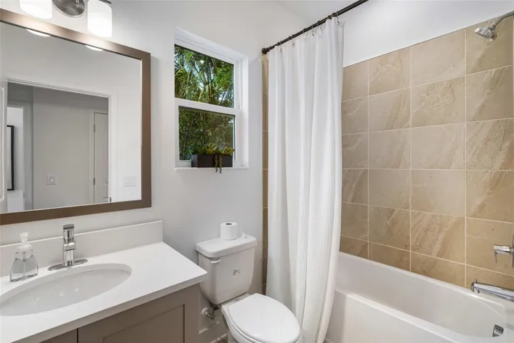 first level full bath in multigen suite