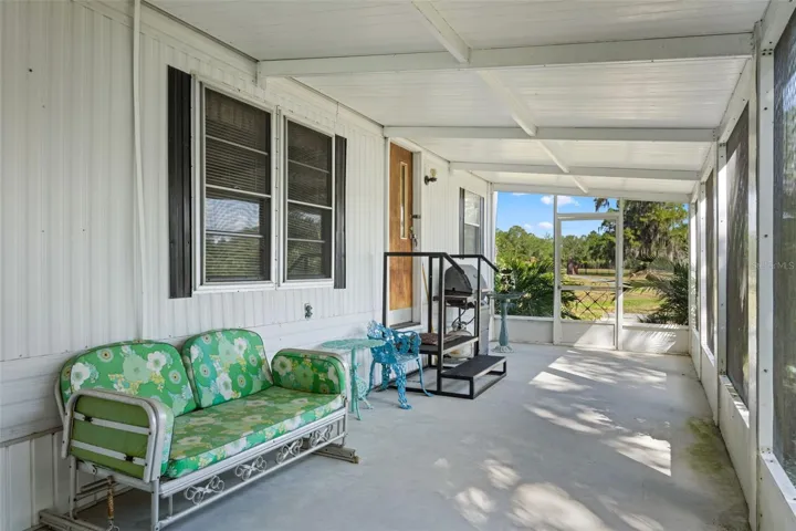 Large Screened Lanai